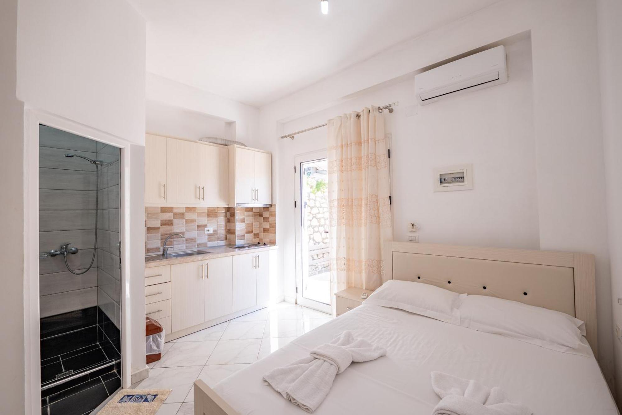 Vila Celi Sarande Luaran gambar