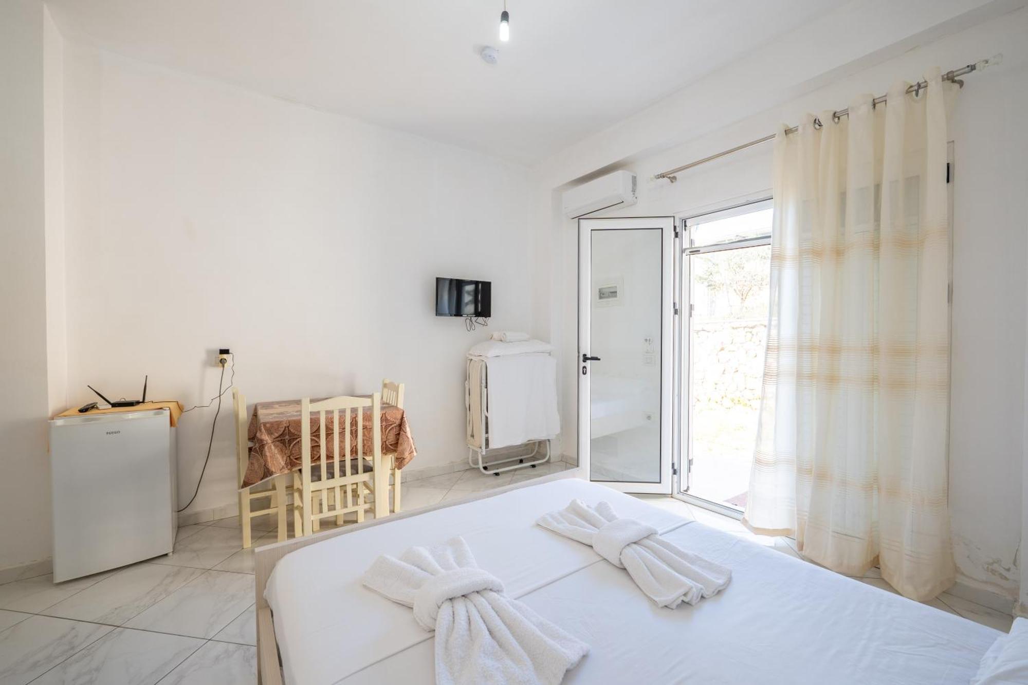 Vila Celi Sarande Luaran gambar